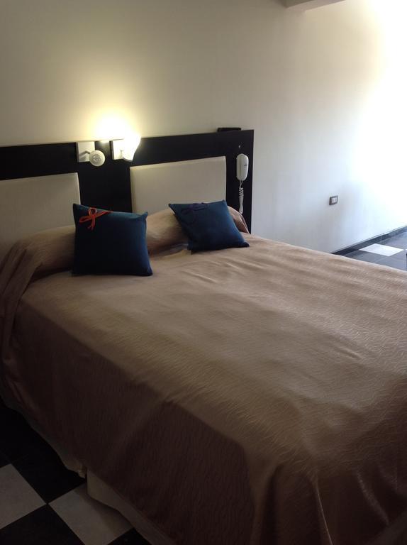 Apart Hotel Concepcion Сан-Фернандо-дель-Валье-де-Катамарка Номер фото
